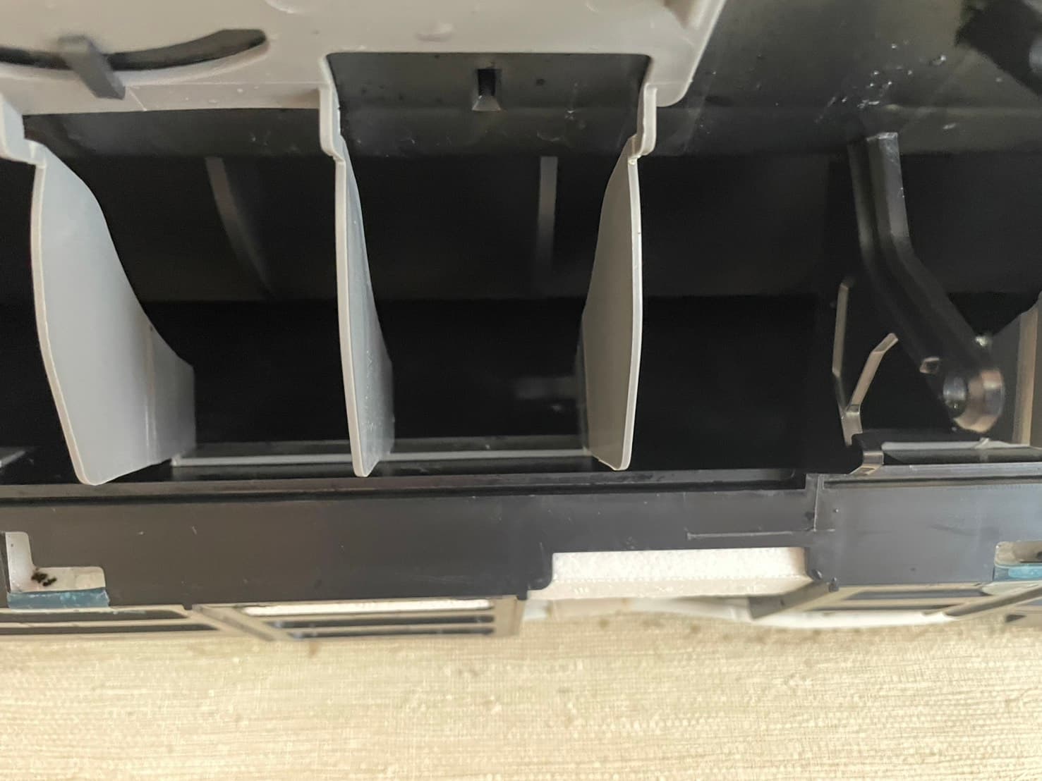 施工記録5：エアコン洗浄後の内部の状態